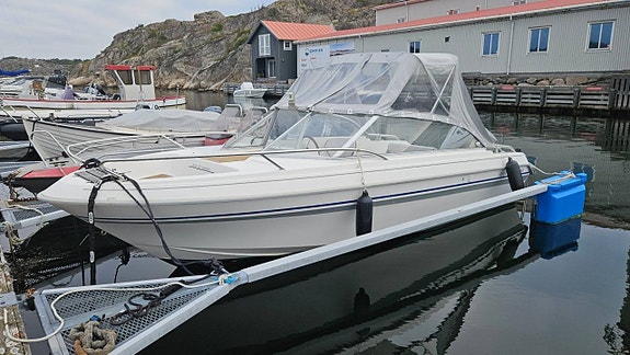 Ibiza 20 Touring med Honda 225hk från 2010 2 of 10