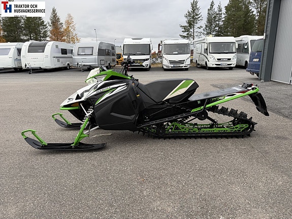 Arctic-cat Cat M 6000 med El-start, 1 ägare, i mycket fint skick 4 of 9