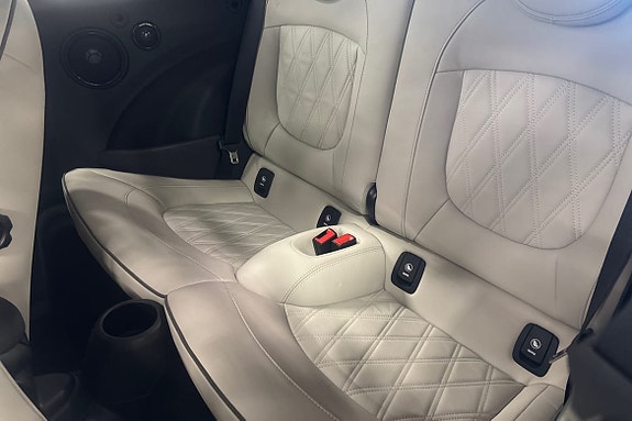 MINI John Cooper Works 23 of 30