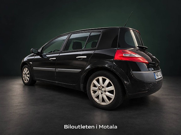 Renault Megane 5 of 7