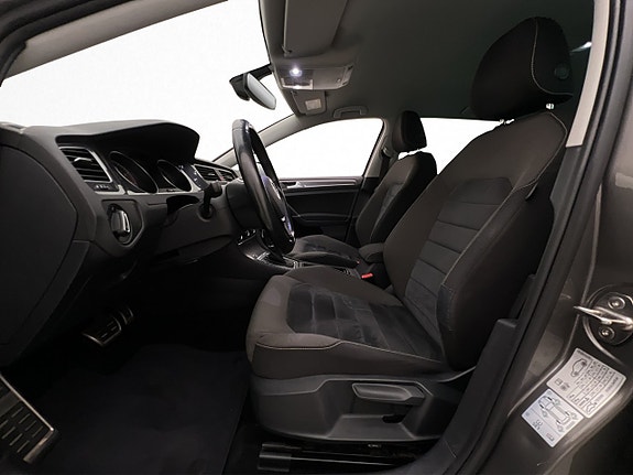 Volkswagen Golf Alltrack 9 of 25