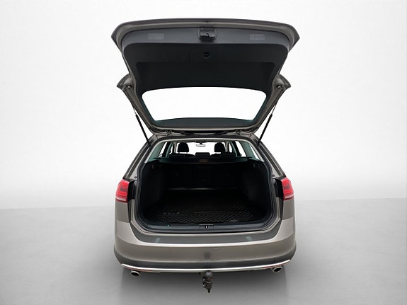 Volkswagen Golf Alltrack 24 of 25