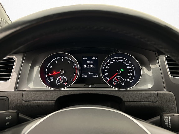 Volkswagen Golf Alltrack 15 of 25