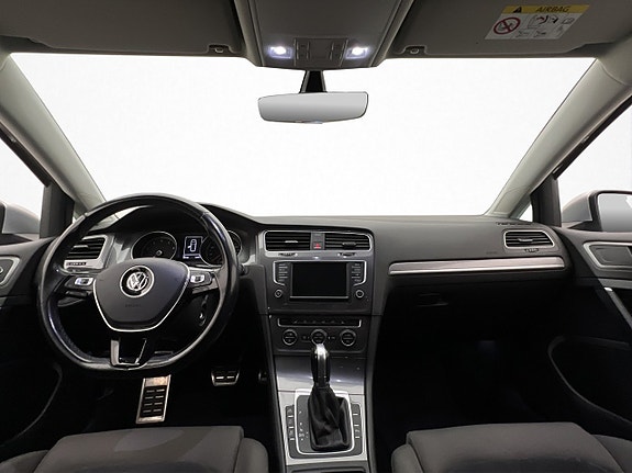 Volkswagen Golf Alltrack 14 of 25