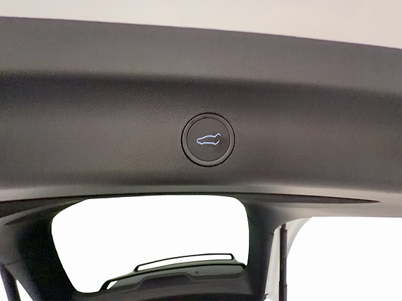 Tesla Model Y 30 of 30