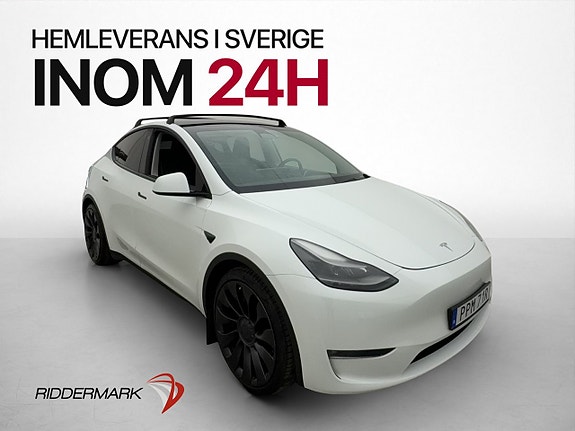 Tesla Model Y 4 of 30
