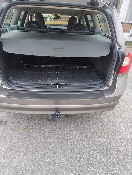 Volvo V70 13 of 27