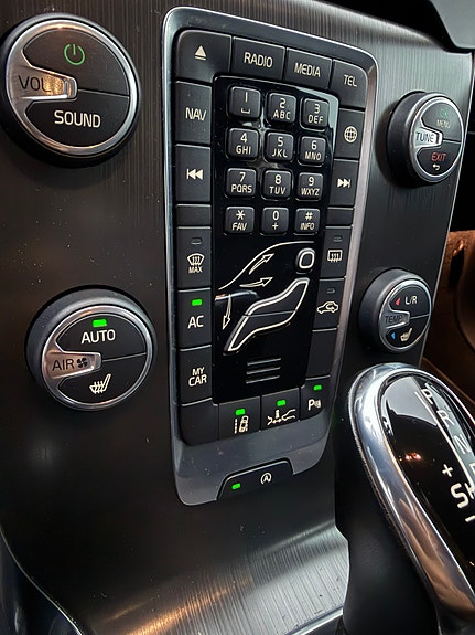 Volvo V40 10 of 12