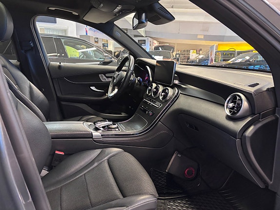 Mercedes-Benz GLC250 d 11 of 18