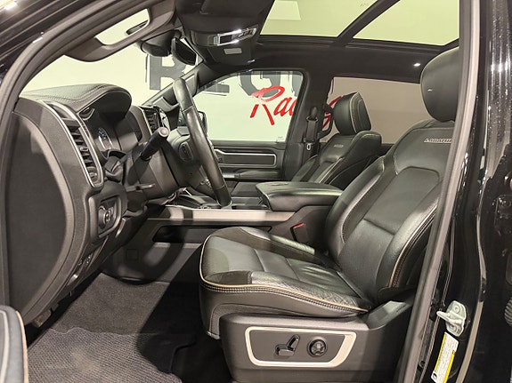 Dodge RAM 15 of 19