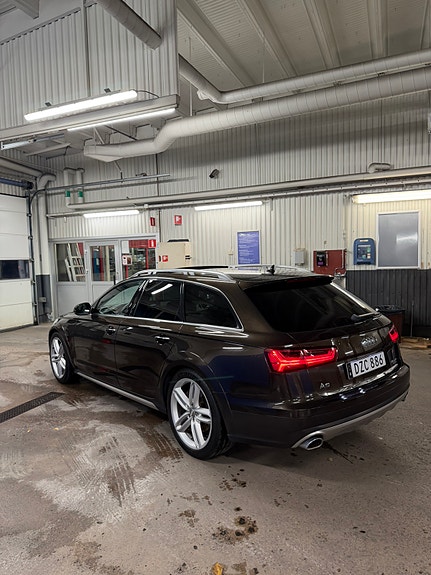 Audi A6 allroad 4 of 9