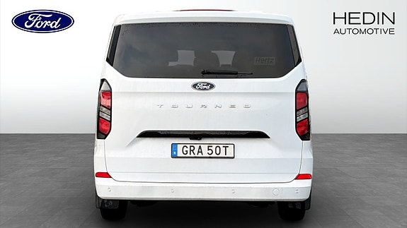 Ford Custom Tourneo 7 of 9