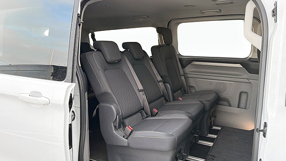 Ford Custom Tourneo 5 of 9
