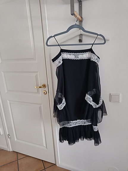 Product image 1 of 9