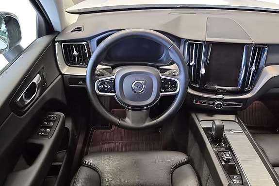 Volvo XC60 15 of 29