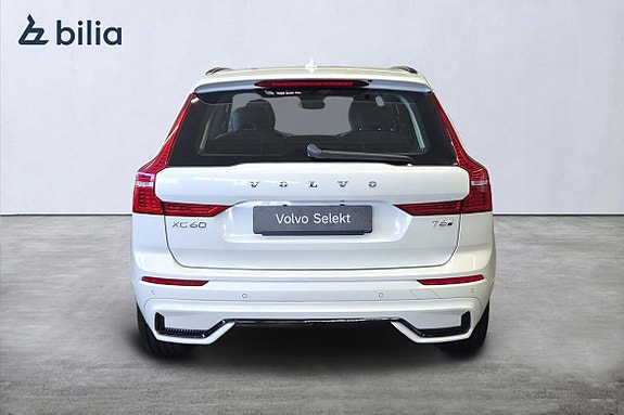Volvo XC60 10 of 29