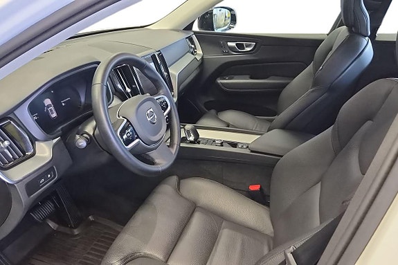 Volvo XC60 14 of 29