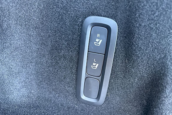 Volvo XC60 16 of 27