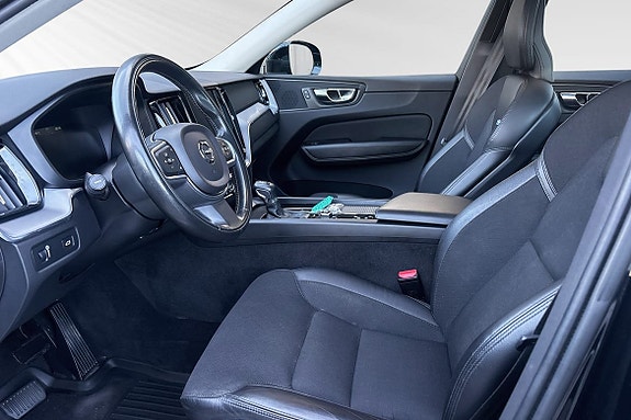 Volvo XC60 7 of 27