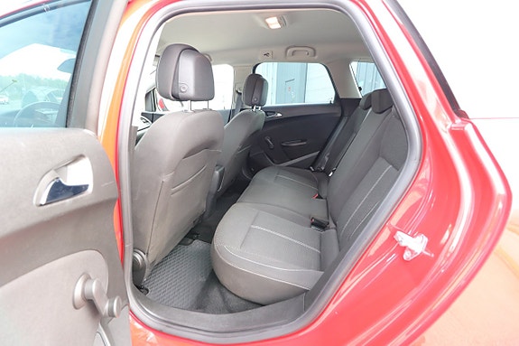 Opel Astra 14 of 21
