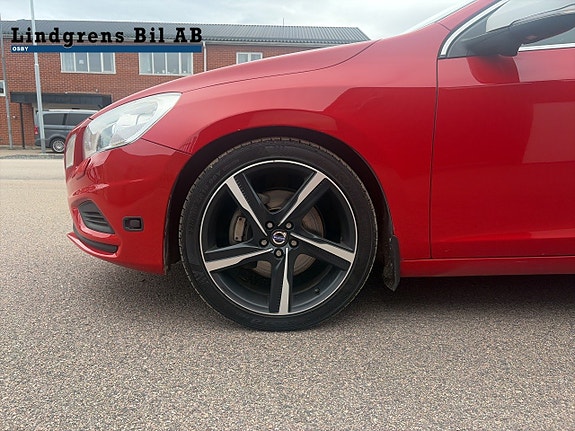 Volvo S60 6 of 16