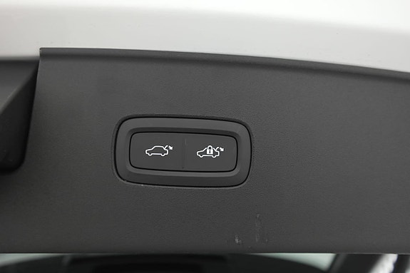 Volvo EX90 16 of 18