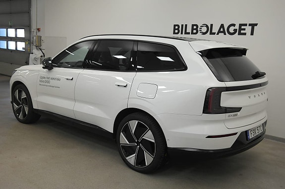 Volvo EX90 3 of 18