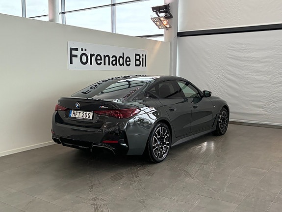 BMW i4 13 of 14