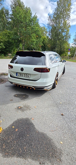 Volkswagen Passat 6 of 14