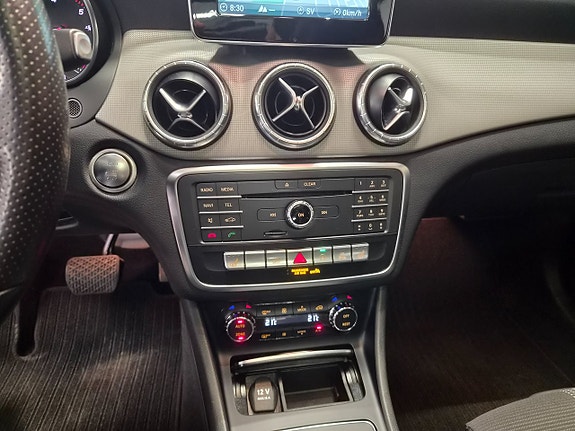 Mercedes-Benz CLA220 d 9 of 11