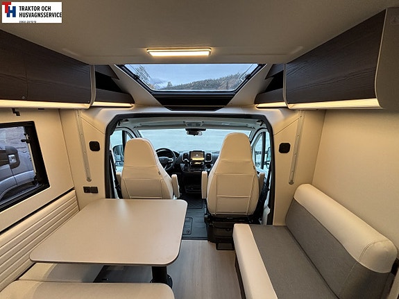 Adria MATRIX SUPREME 670 SL 140HP HD 43H 9 of 21