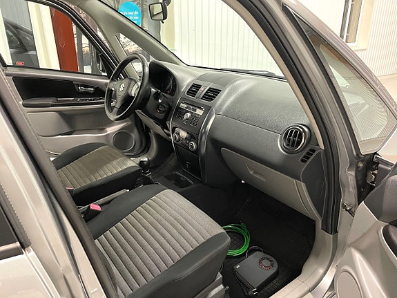Suzuki SX4 22 of 30