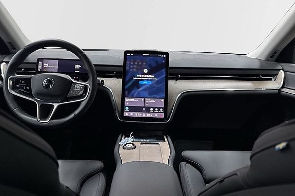 Volvo EX90 6 of 21
