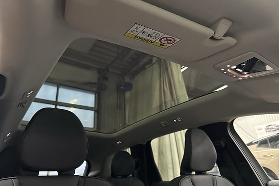 Volvo EX90 18 of 21