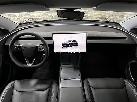 Tesla Model 3 13 of 26