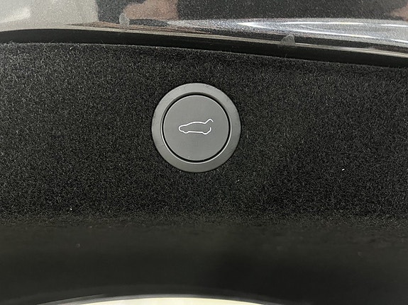 Tesla Model 3 17 of 26