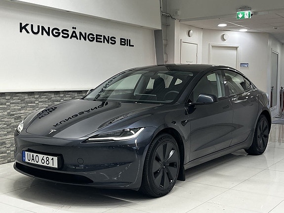 Tesla Model 3 3 of 26