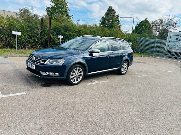 Volkswagen Passat Alltrack 6 of 10