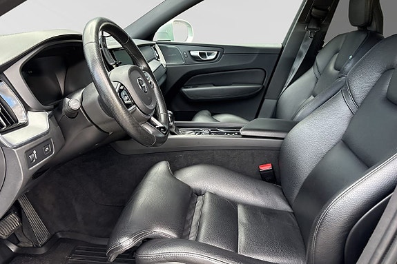 Volvo XC60 7 of 25