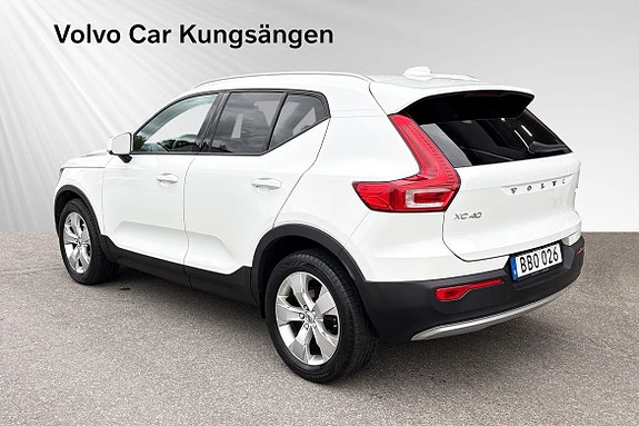 Volvo XC40 4 of 25