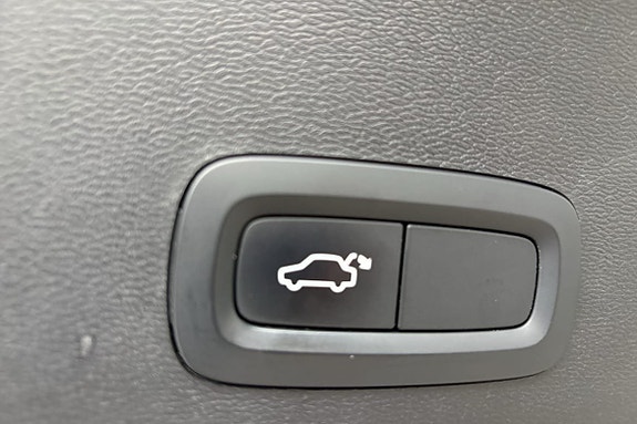 Volvo XC40 15 of 25