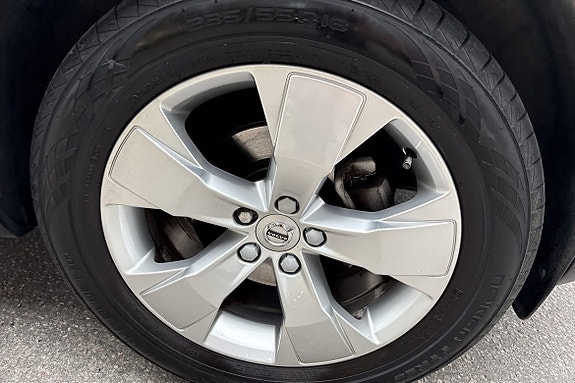 Volvo XC40 12 of 25