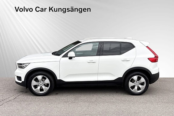 Volvo XC40 3 of 25