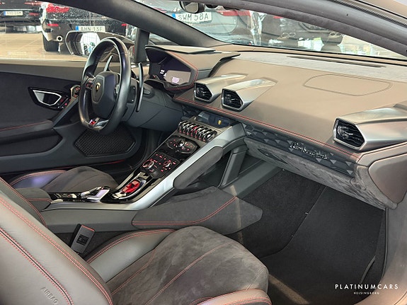 Lamborghini Huracan 6 of 18