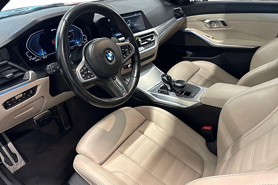 BMW 330e 10 of 30