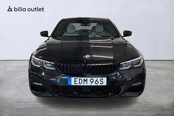 BMW 330e 8 of 30