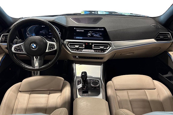 BMW 330e 13 of 30