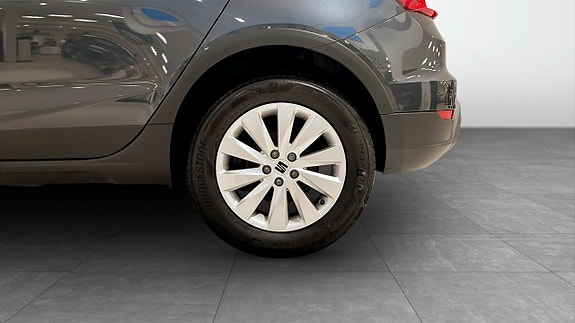 Seat Arona 6 of 13