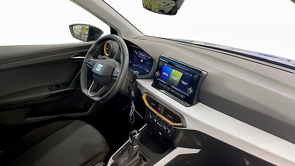 Seat Arona 11 of 13