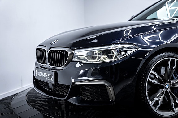 BMW M550d 2 of 27